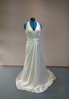 Wedding Dress Hire | Marilyn&rsquo;s Bridal | Affordable Wedding Dresses