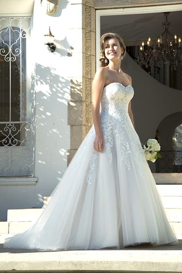 Wedding gowns AT4650