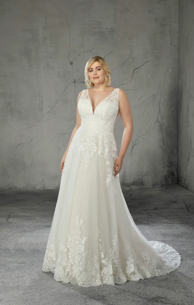 Rosario-Plus-Size-Wedding-Dress-3262