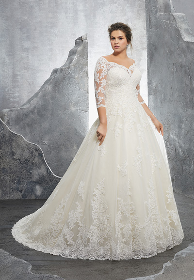 Plus-Size-Wedding-Dress-3235-Thumbnail