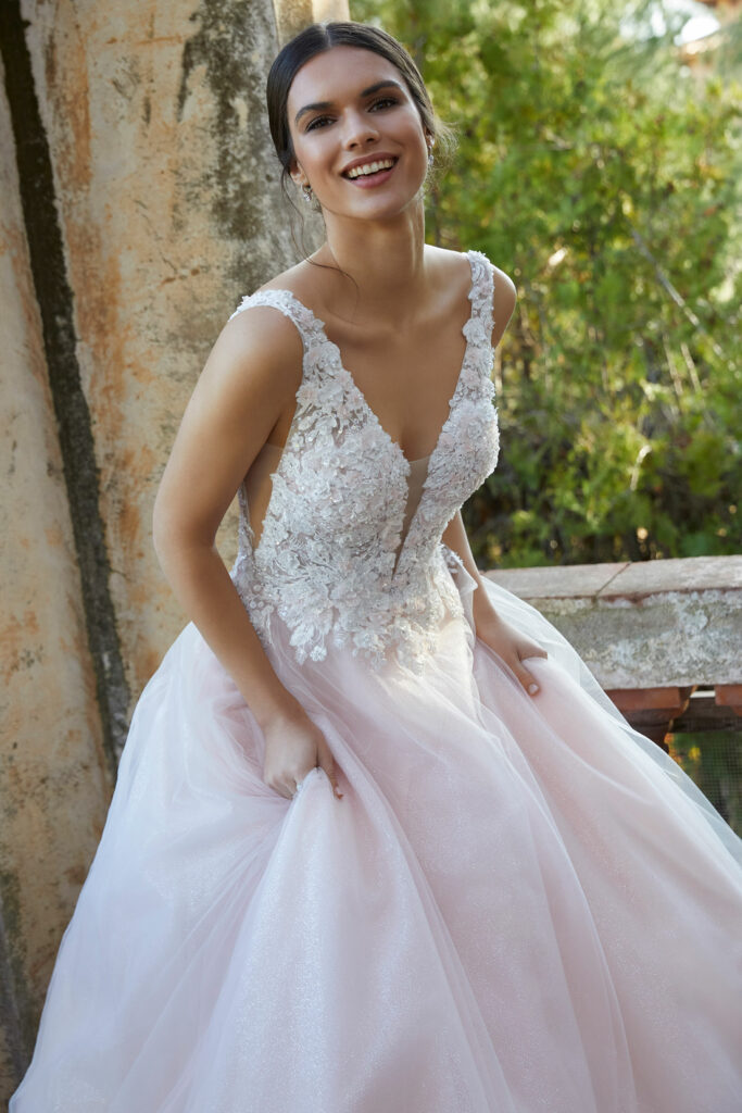 18468-Welleda-beaded-lace-tulle-ballgown-front
