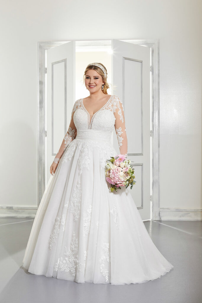 3304-Ama-plus-size-wedding-dress-front