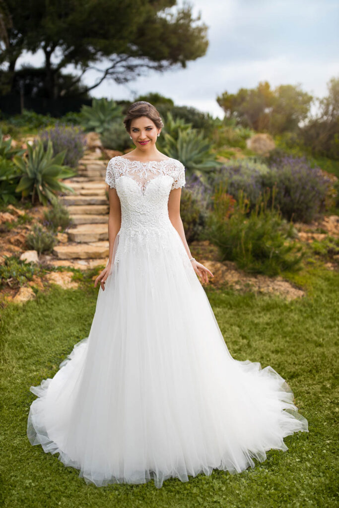 Lace-wedding-dress-TC21223-front