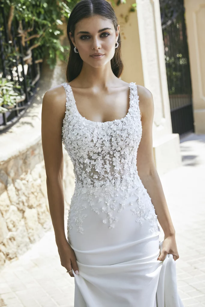 Simone Wedding Dress 69702_Detail