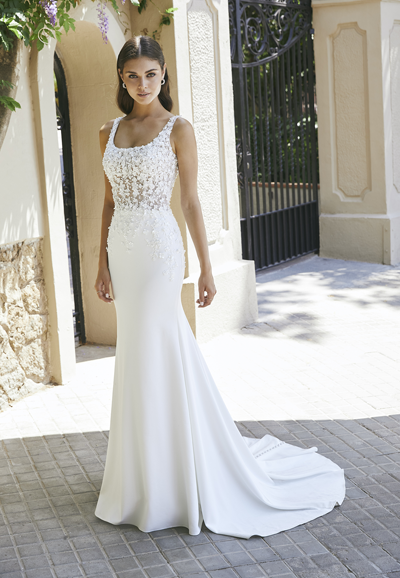 Simone Wedding Dress 69702_Feature