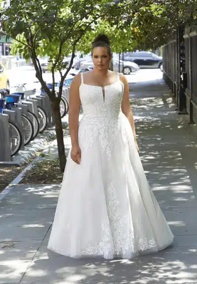 Hannah Wedding Dress 3373 Feature