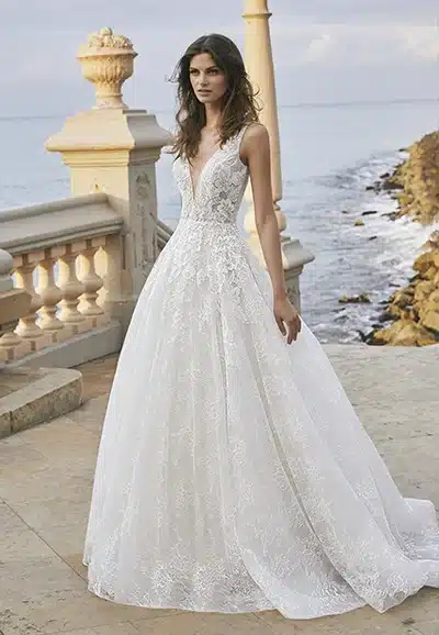 Peggy Wedding Dress 18605 Feature