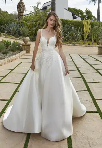 Moira Wedding Dress 4133 Feature