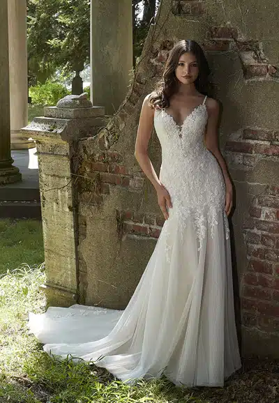Piper Wedding Dress 4152 feature