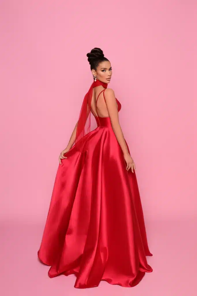 Ball gown NP157 Red back