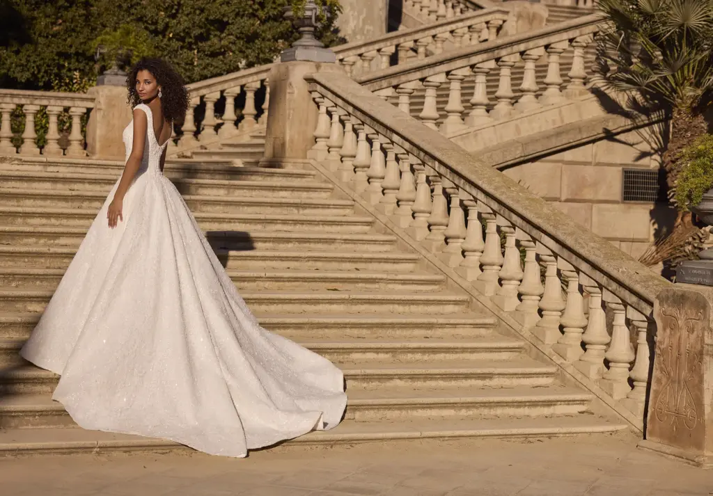 Hetti Wedding Dress_63103_back