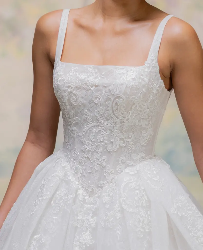 Talis Wedding Dress 1010084_lace detail