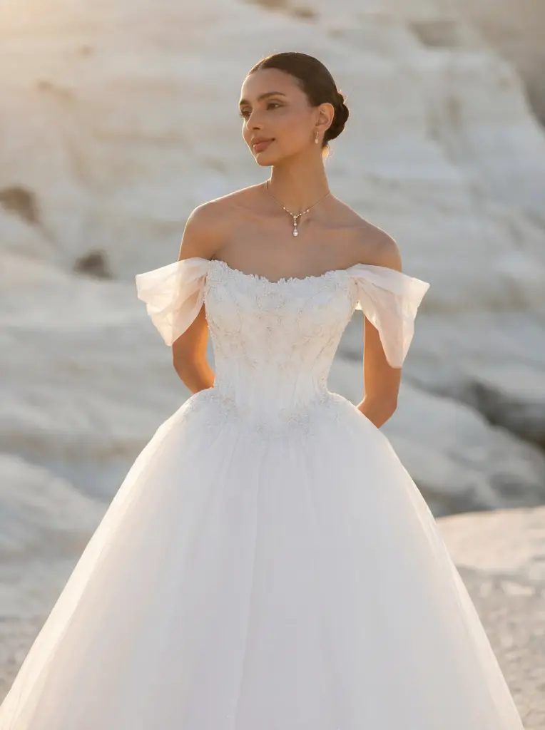 Tempe Wedding Dress 1050056_front