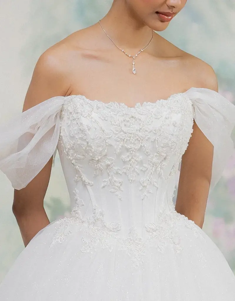 Tempe Wedding Dress 1050056_front_detail