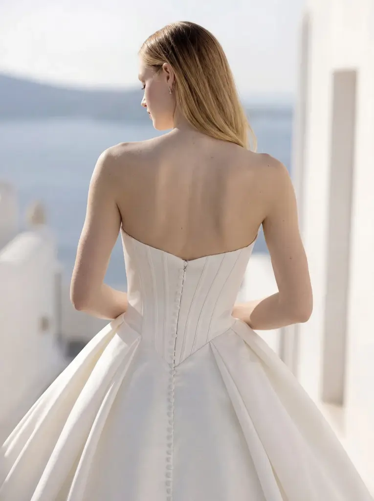 Teyana Wedding Dress 1010062_back closeup