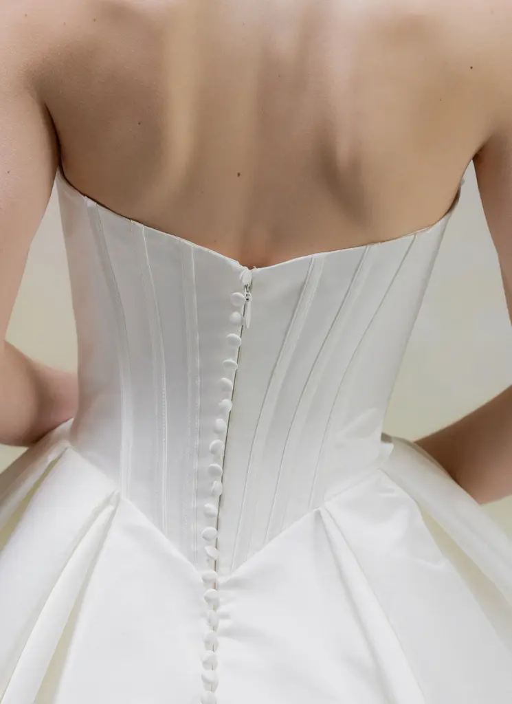 Teyana Wedding Dress 1010062_back detail