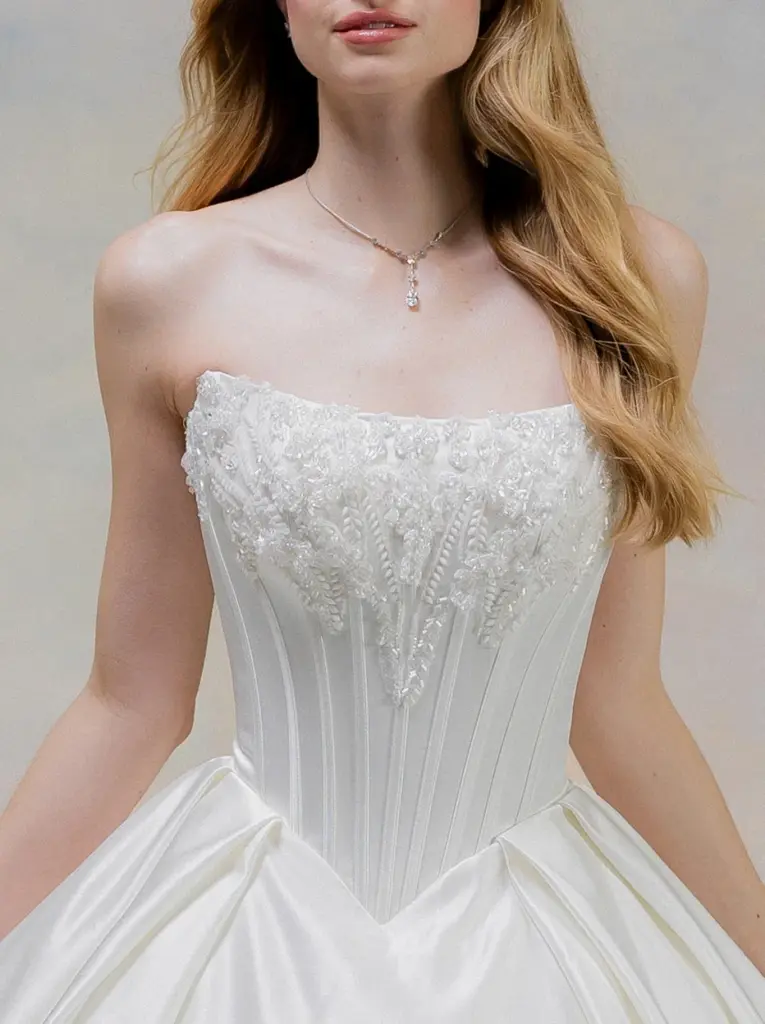 Teyana Wedding Dress_detail